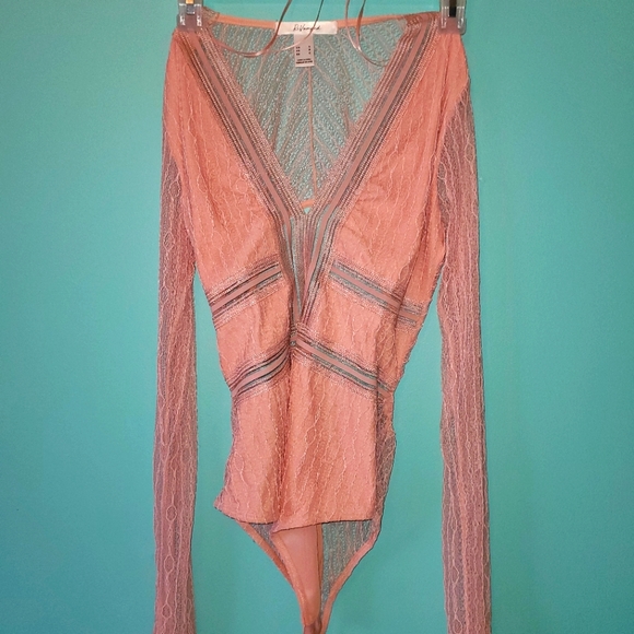 Body Suit Size S - Picture 1 of 2